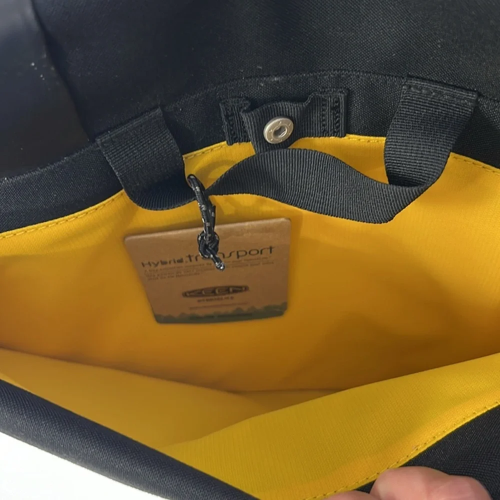 KEEN NWT MORTON MESSENGER BAG HYBRID LIFE U-BLACK